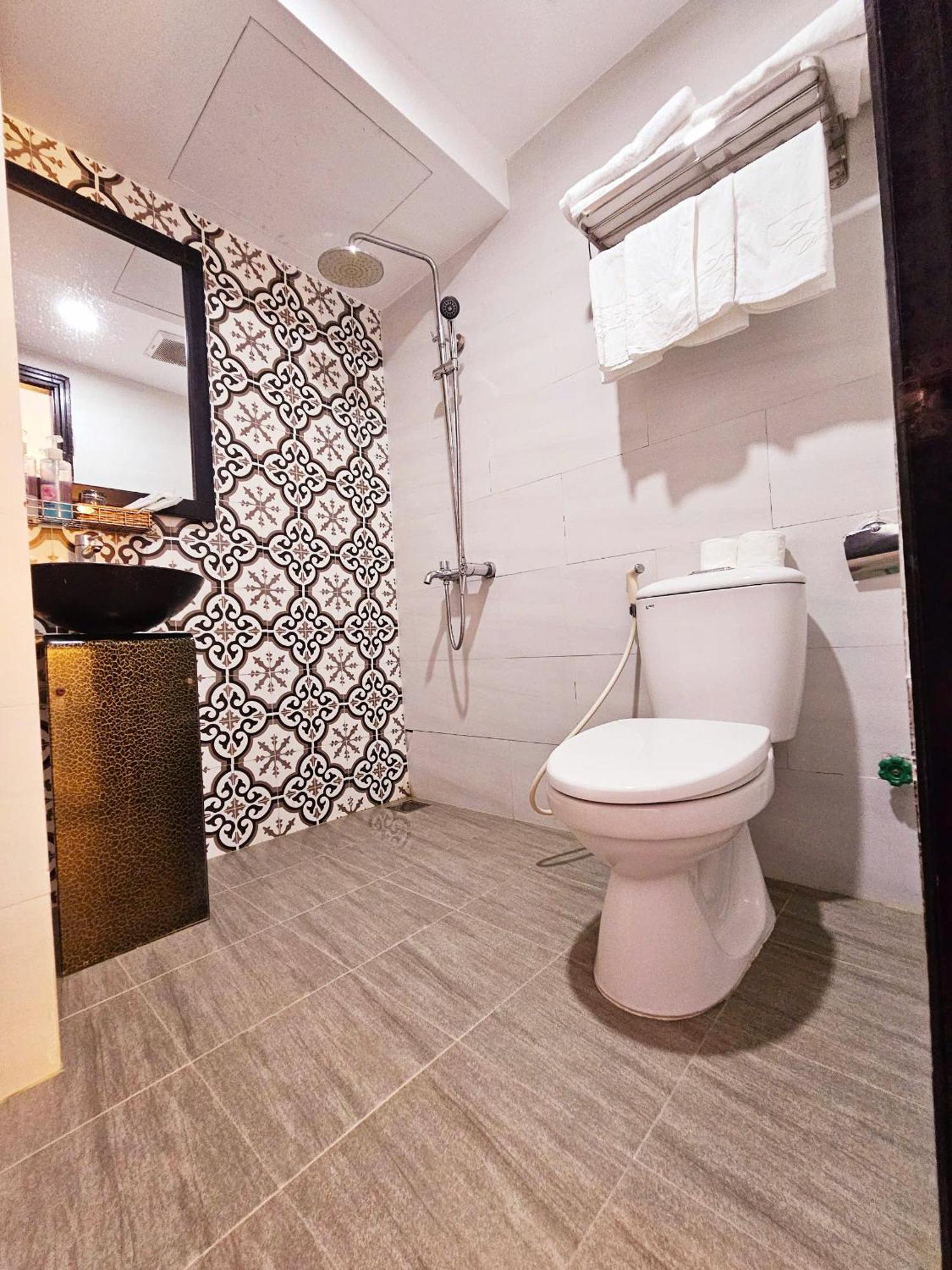 Win Homestay Hội An Buitenkant foto